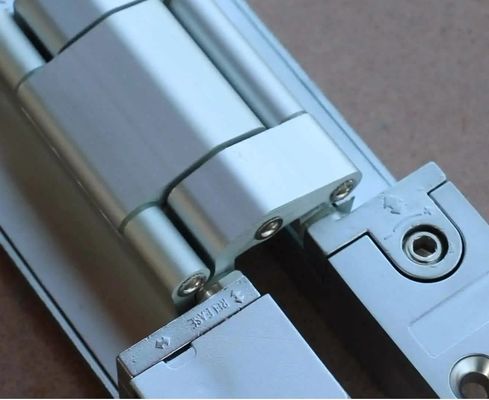 Distanza di perforazione di 25 mm Cerniera invisibile per progetti di costruzione pesanti